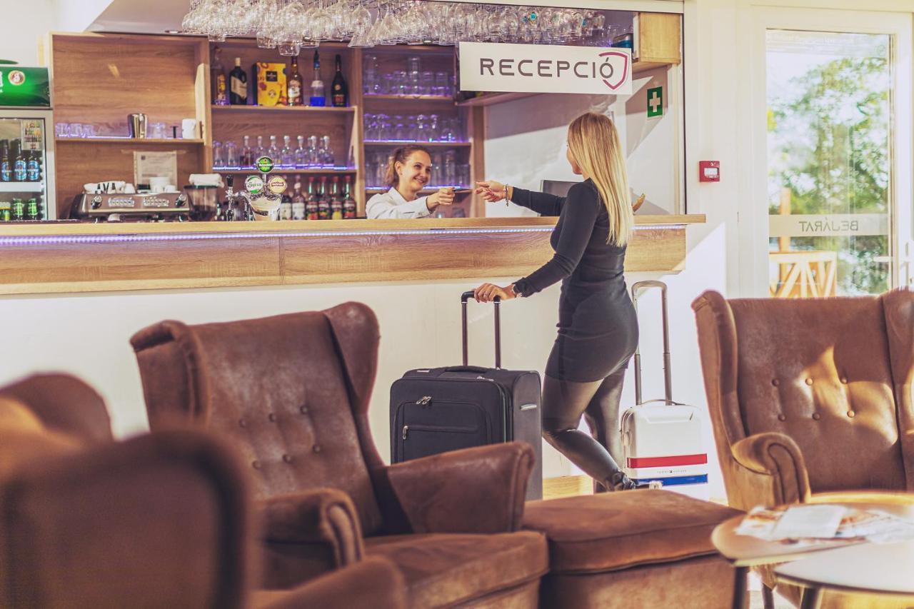 Martoni Resort & Restaurant Szigetszentmárton Eksteriør billede