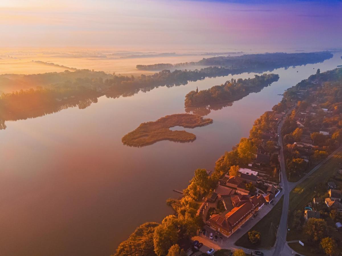 Martoni Resort & Restaurant Szigetszentmárton Eksteriør billede