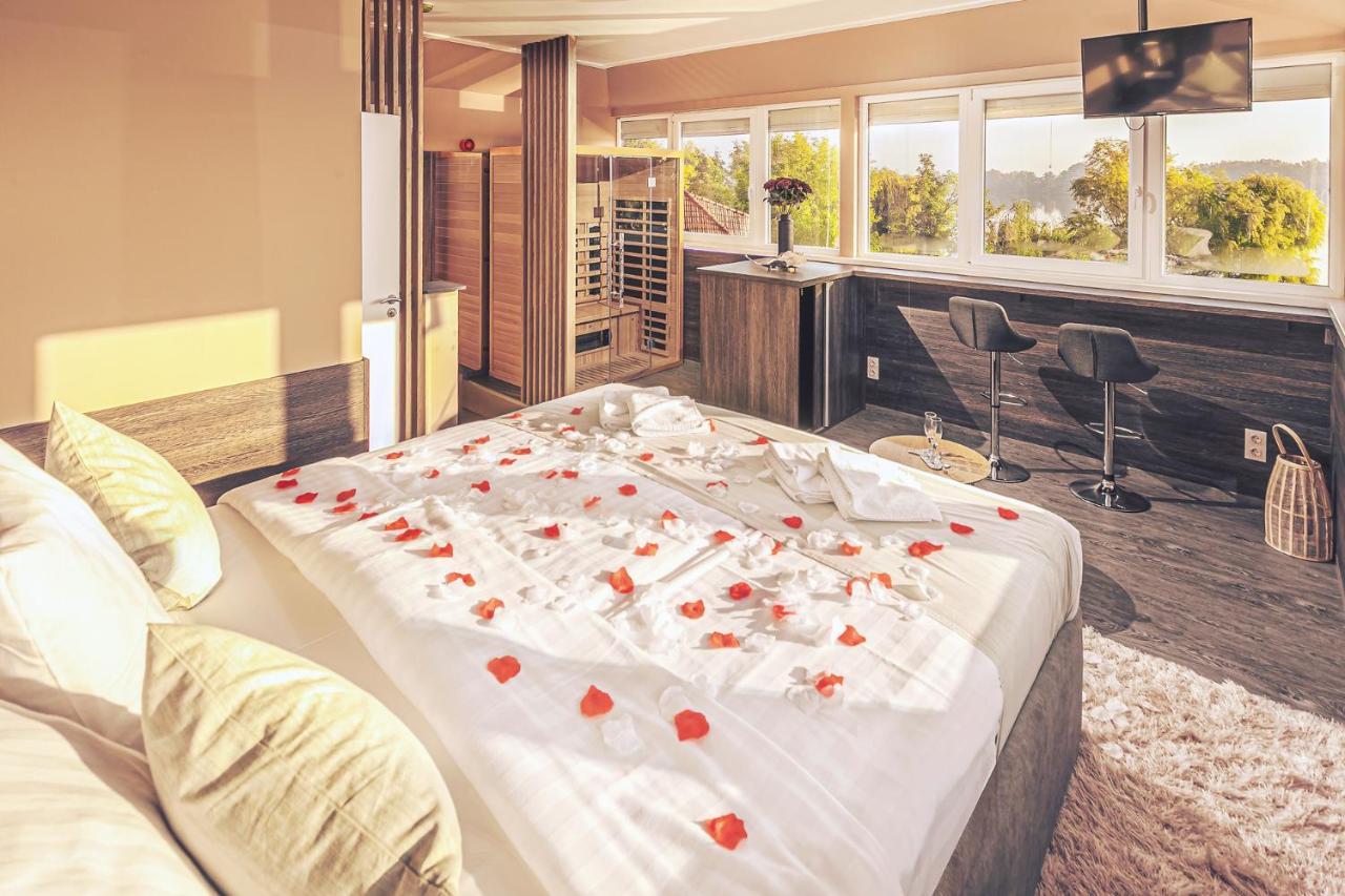 Martoni Resort & Restaurant Szigetszentmárton Eksteriør billede